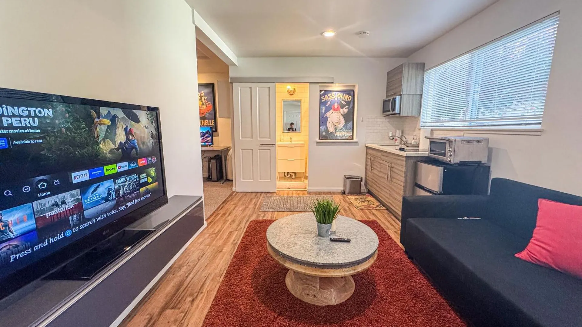 Modern Private Guesthouse in Seattle